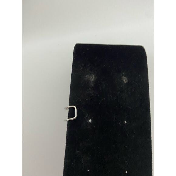 Silver tone ear cuff - Picture 1 of 3